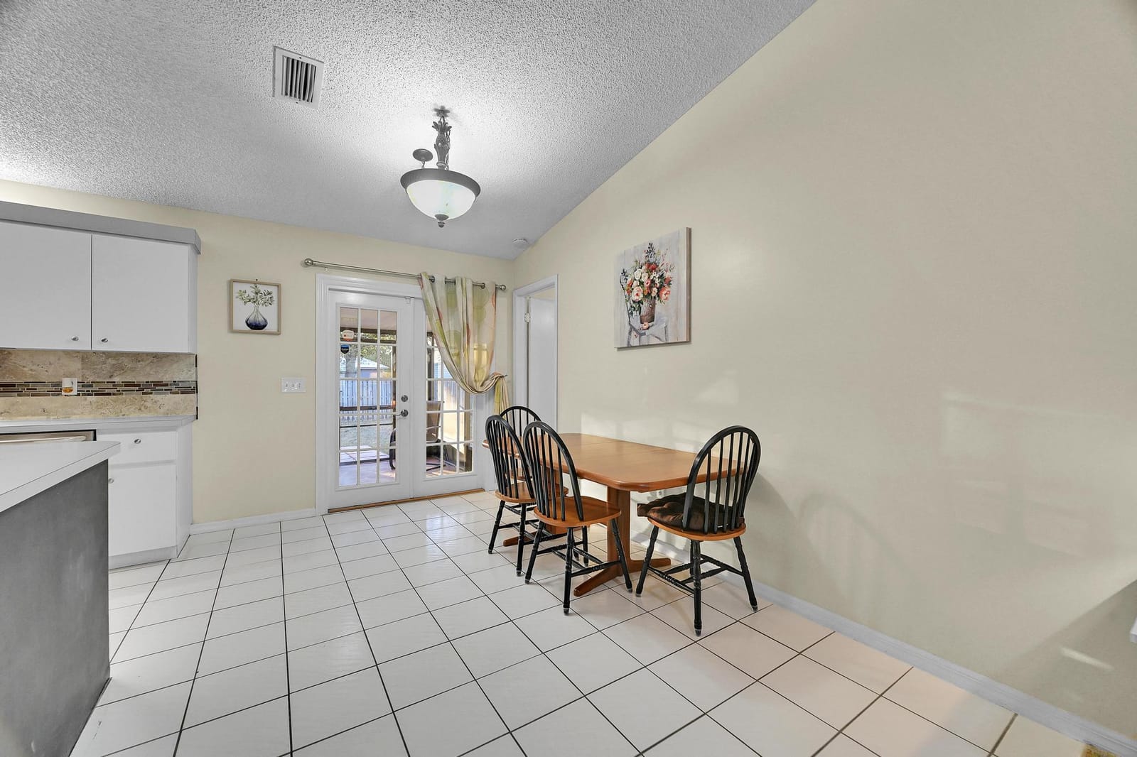 626 SW Cynthia Street — photo 7