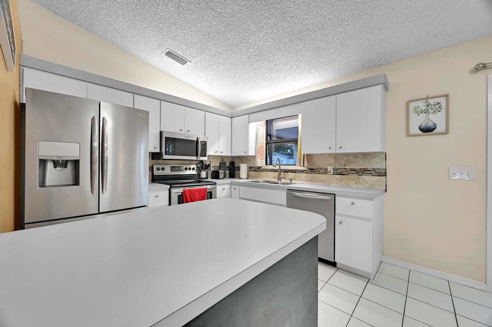 626 SW Cynthia Street — photo 10