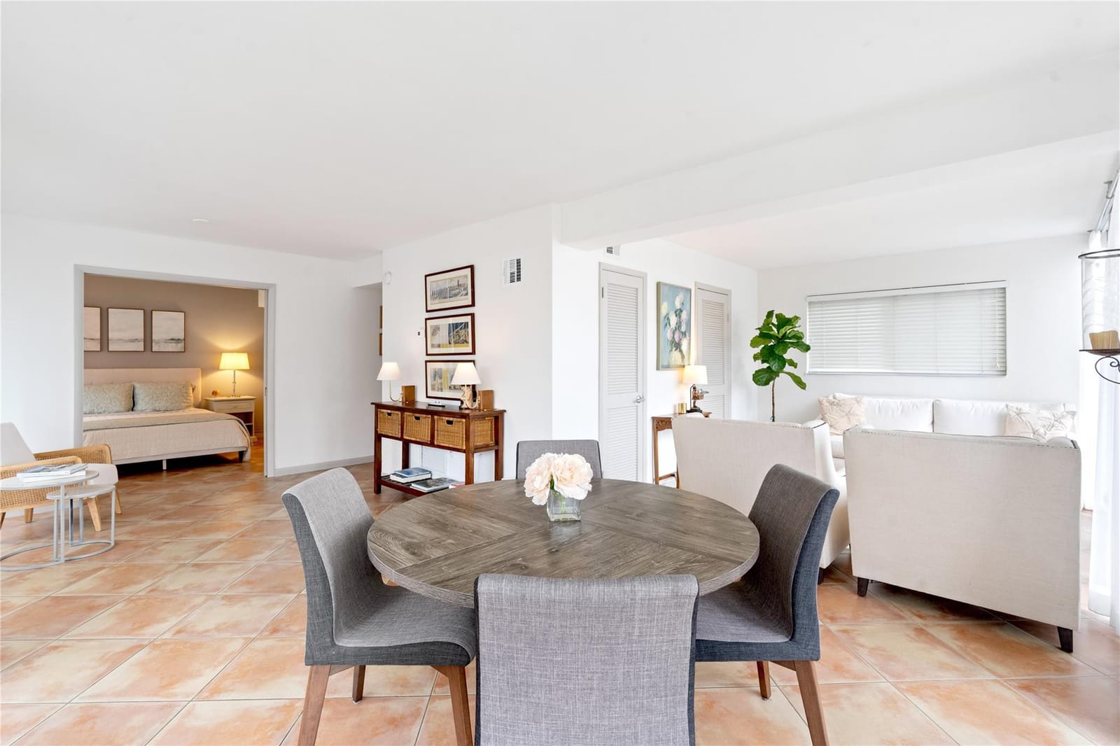 2740 Yacht Club Boulevard 9D — photo 2