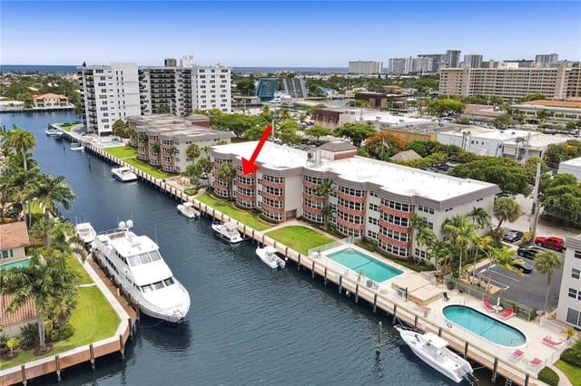 3111 NE 51st Street 305, Fort Lauderdale, FL 33308