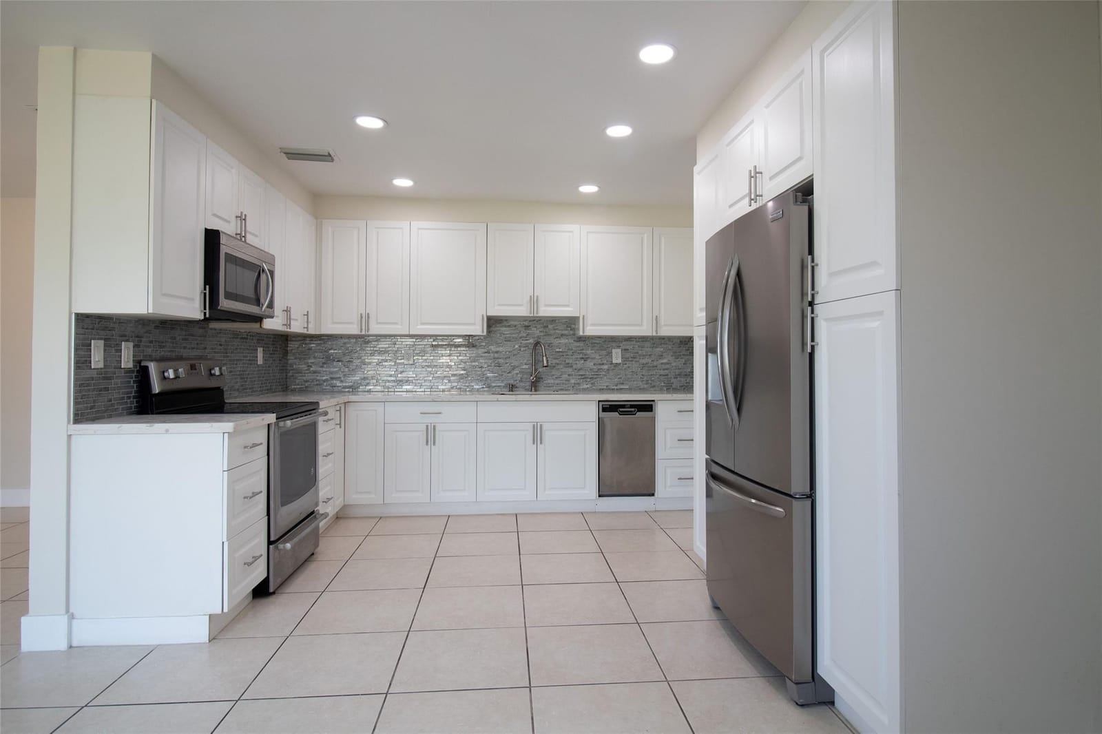6540 Garfield Street — photo 3