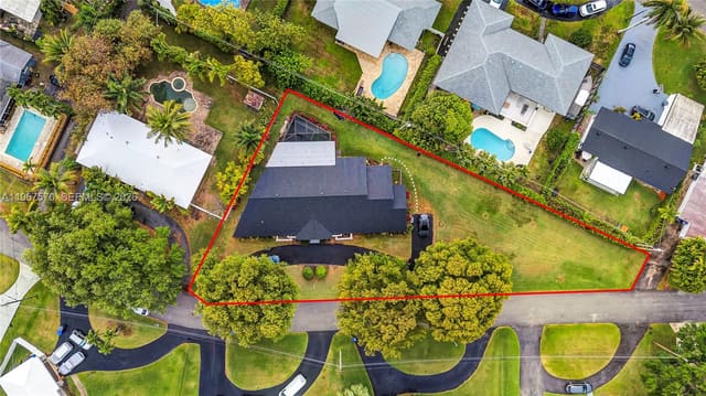 3211 Calle Largo Drive, Hollywood, FL 33021