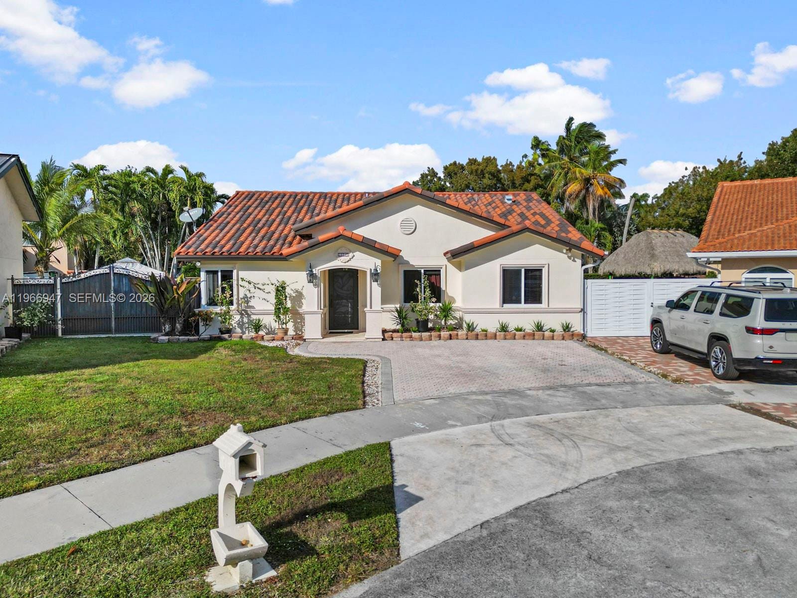 15715 SW 76th Terrace, Miami, FL 33193