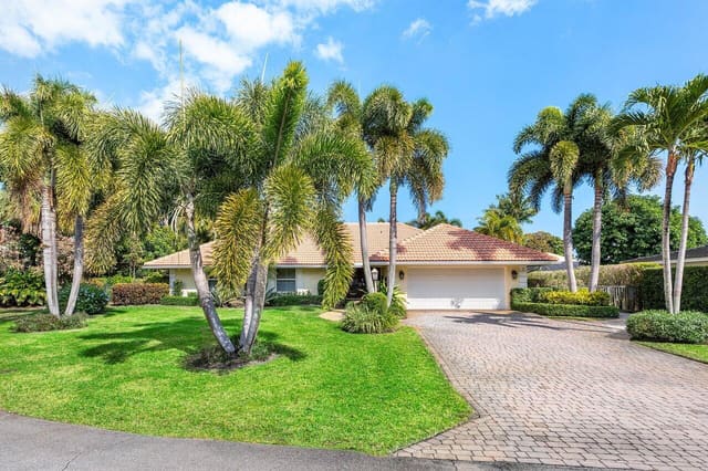11943 Date Palm Drive, sold in Delray Dunes, Boynton Beach, FL