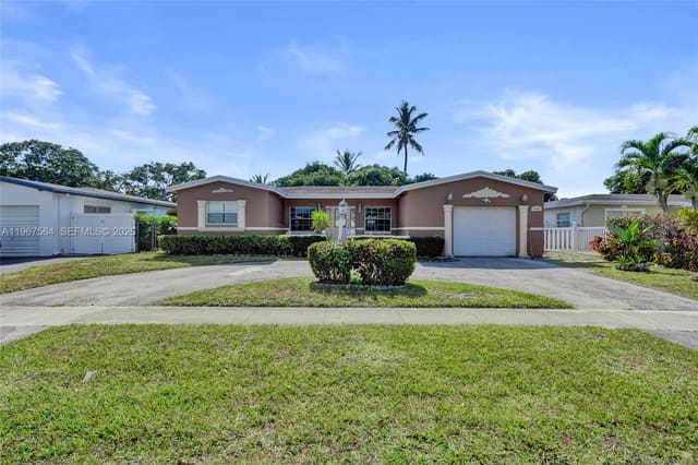 4966 NW 39th Street, Lauderdale Lakes, FL 33319