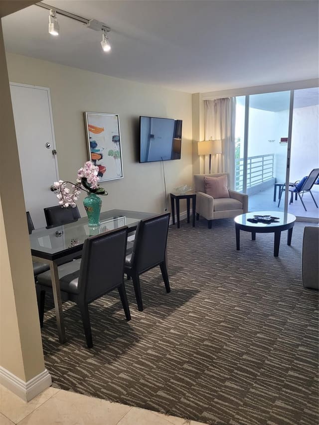 2670 E Sunrise Boulevard 723, Fort Lauderdale, FL 33304