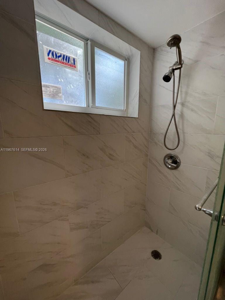 2430 NE 135th Street 105, North Miami, FL 33181 photo 17