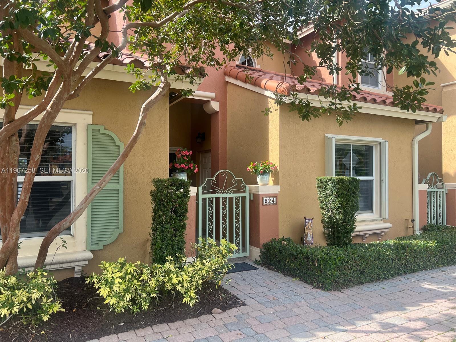 824 SW 143rd Terrace 203, Pembroke Pines, FL 33027 photo 1