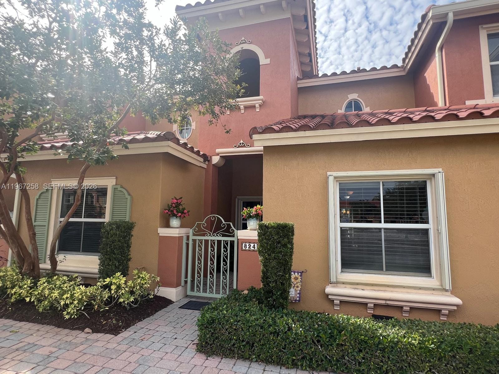 824 SW 143rd Terrace 203, Pembroke Pines, FL 33027 photo 2