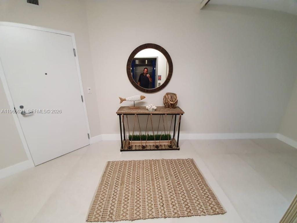 16385 Biscayne Boulevard 507, North Miami Beach, FL 33160 photo 2