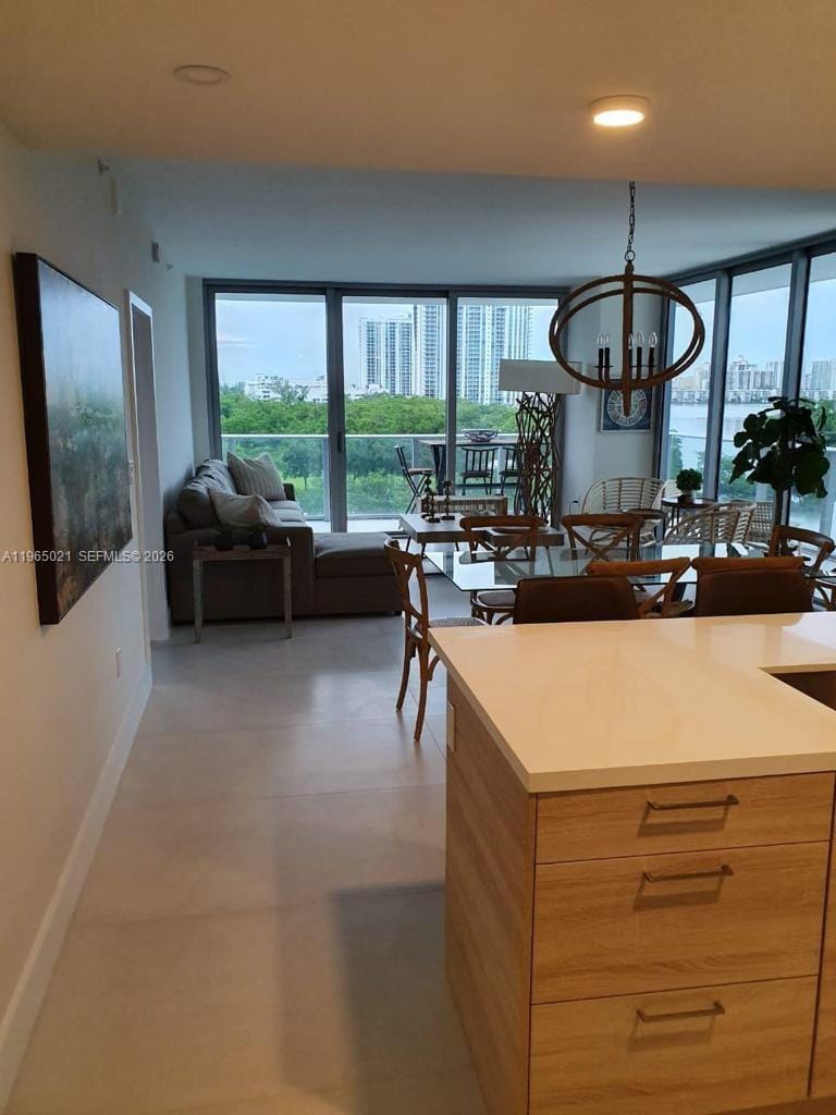 16385 Biscayne Boulevard 507, North Miami Beach, FL 33160 photo 4