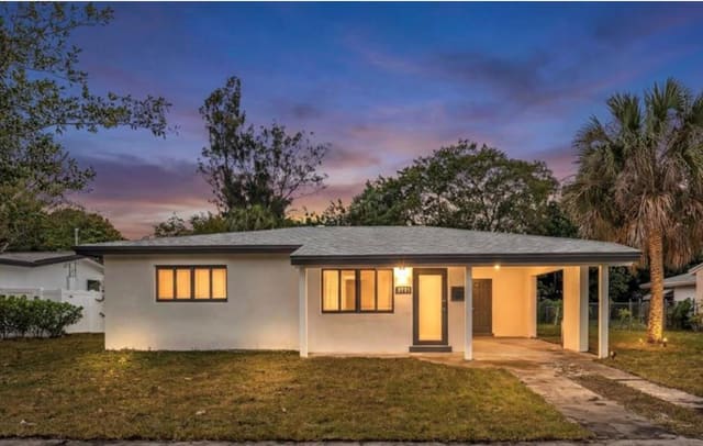 1398 NE 37th Street, Oakland Park, FL 33334