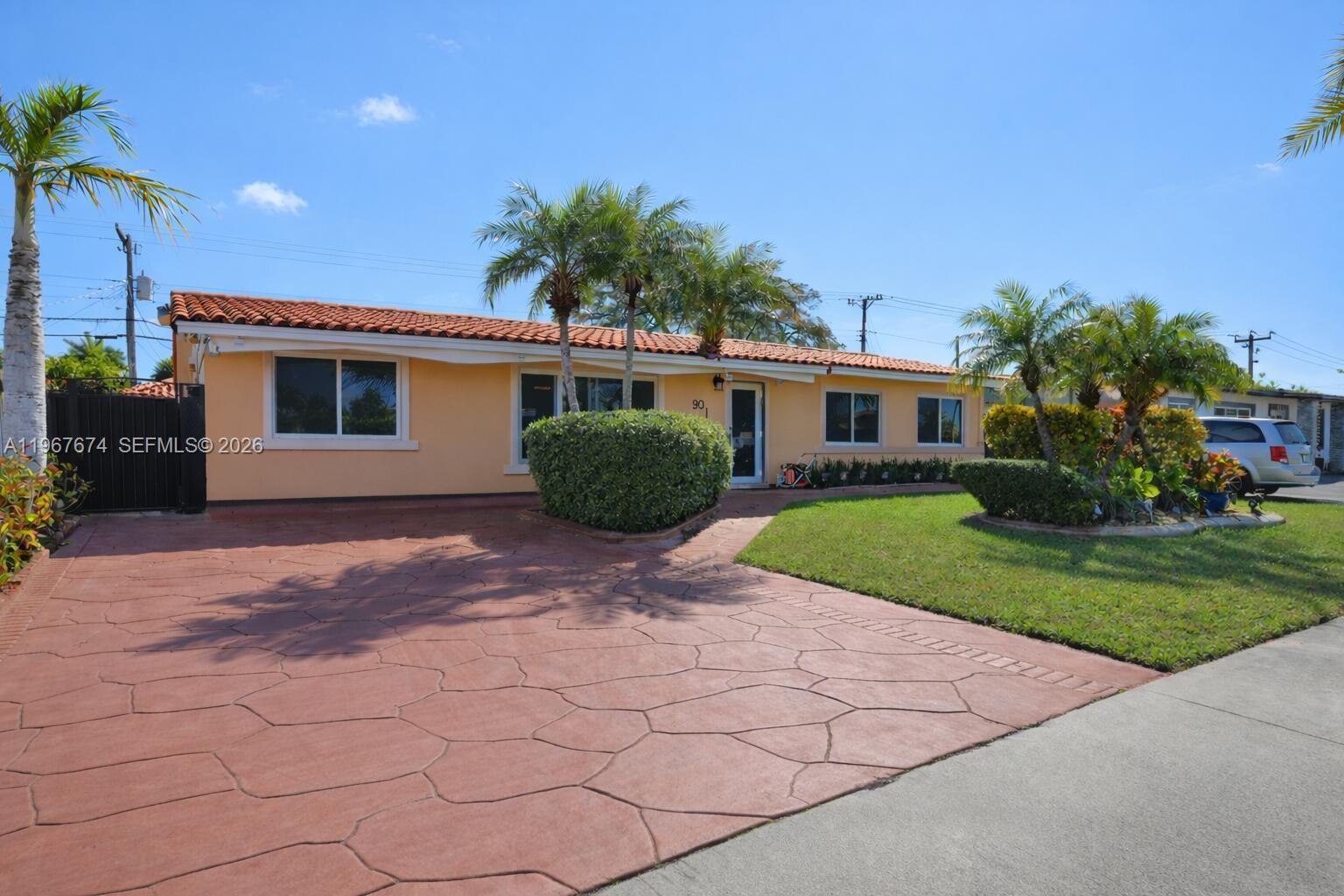 1901 SW 90th Avenue, Miami, FL 33165, Miami