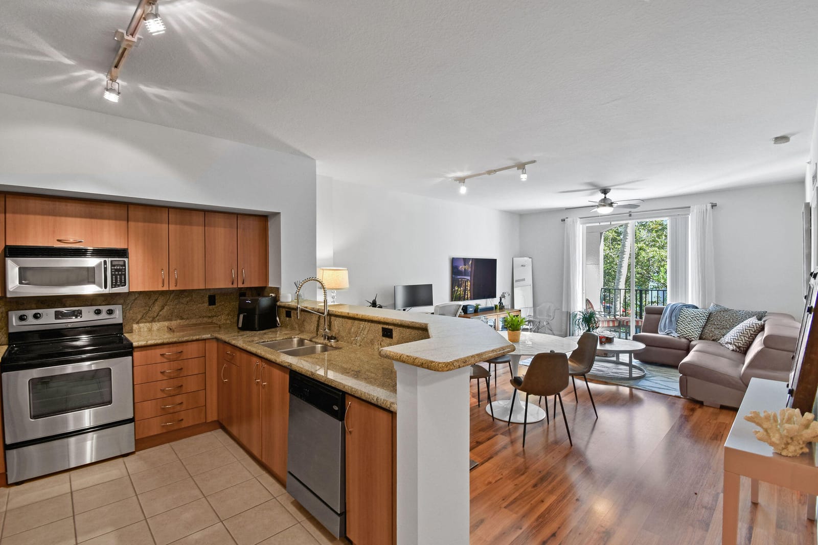 250 NE 3rd Avenue 1320, Delray Beach, FL 33444 photo 8