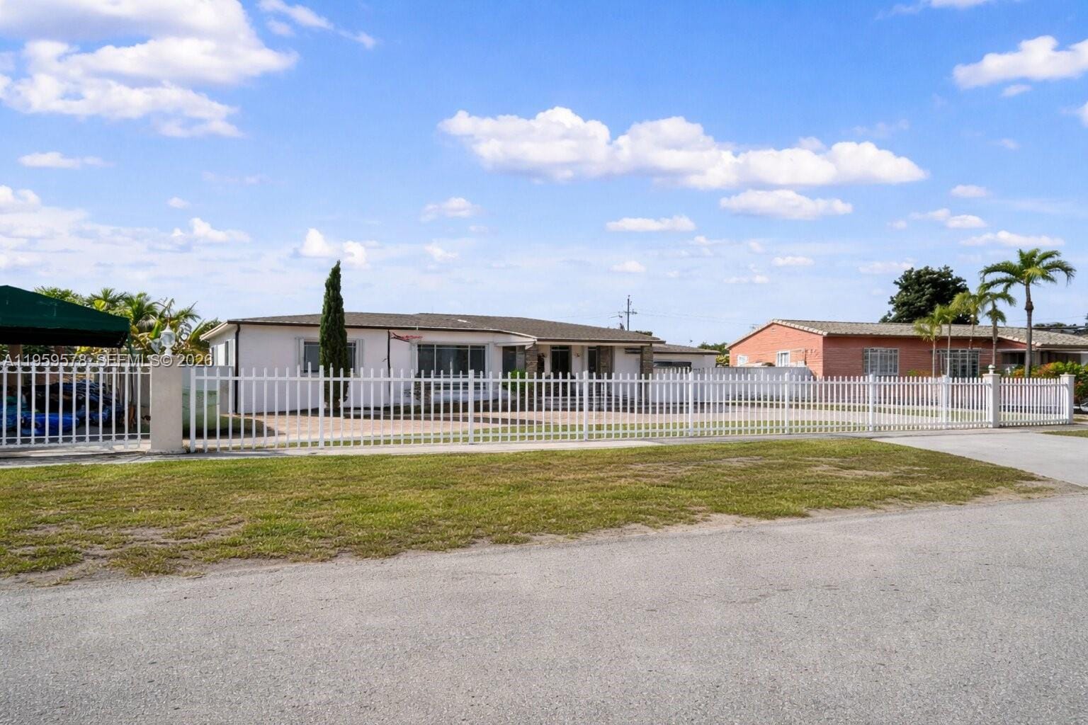 360 W 55th Street, Hialeah, FL 33012 photo 2
