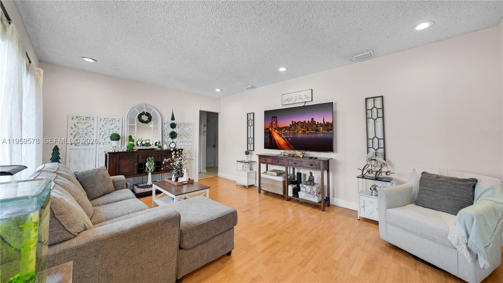 360 W 55th Street, Hialeah, FL 33012 photo 4