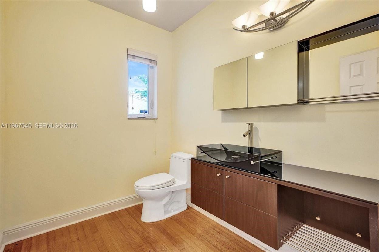 911 Mariana Avenue, Coral Gables, FL 33134 photo 24