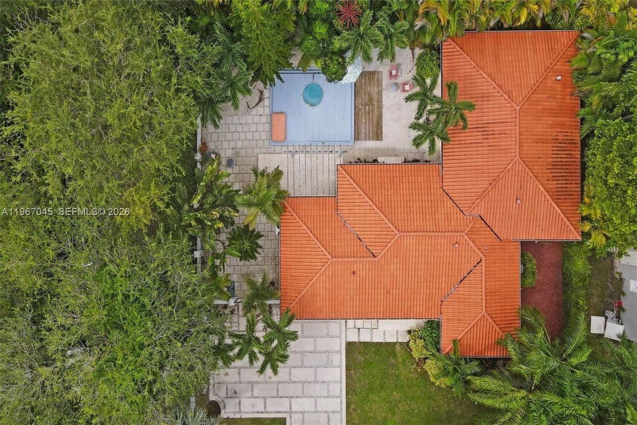 911 Mariana Avenue, Coral Gables, FL 33134 photo 27