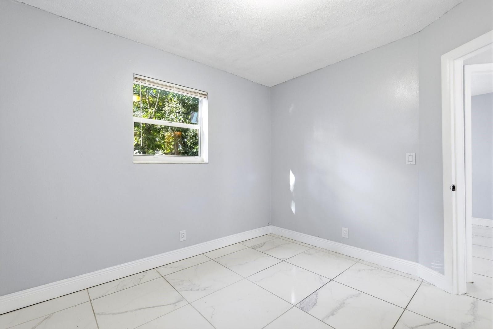 5961 NW 42nd Avenue, Fort Lauderdale, FL 33319 photo 17