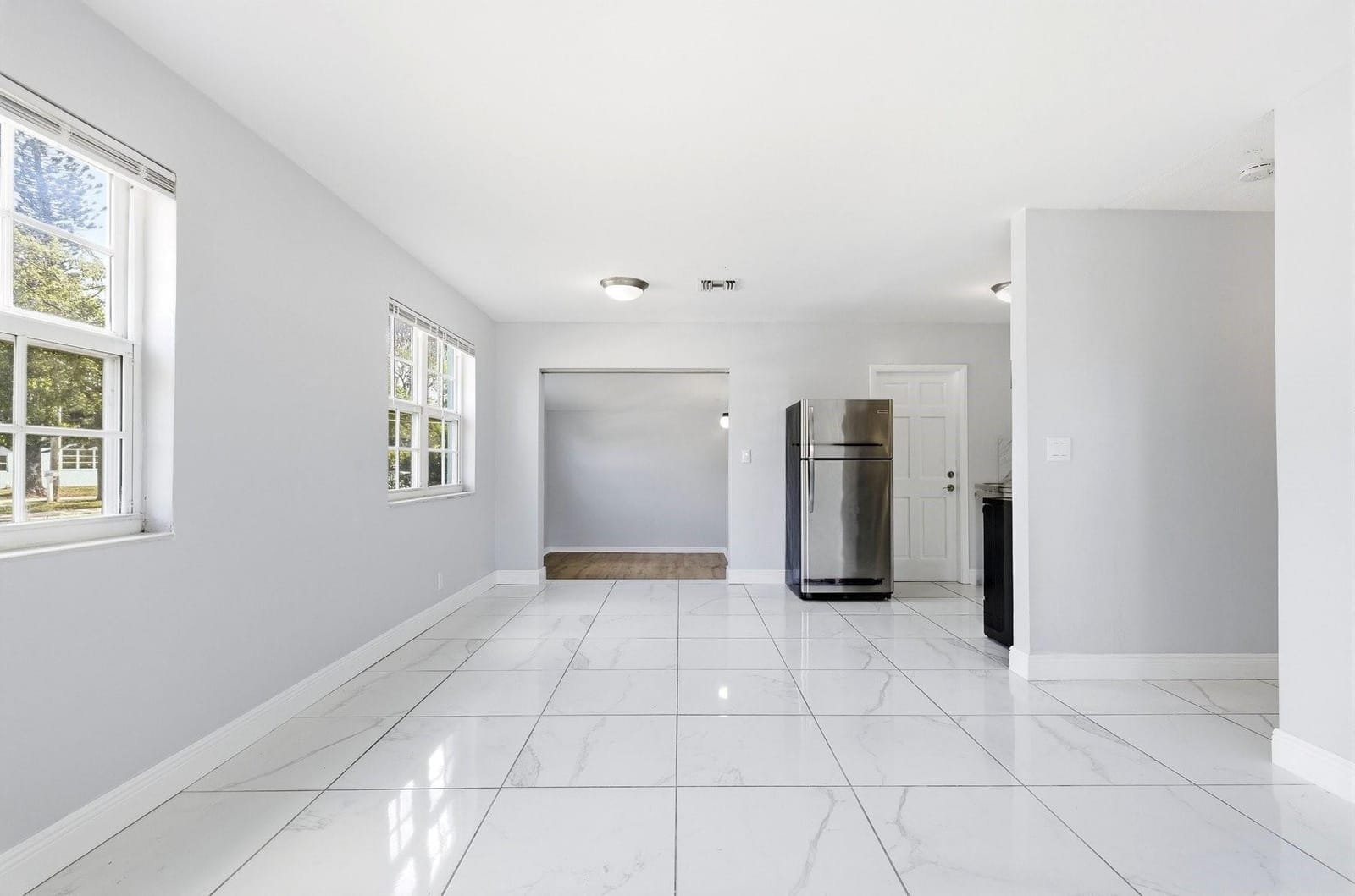 5961 NW 42nd Avenue — photo 3