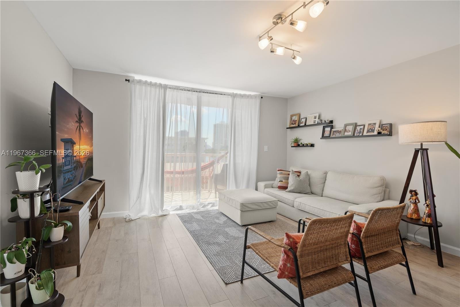 3161 S Ocean Drive 408, Hallandale Beach, FL 33009 photo 5