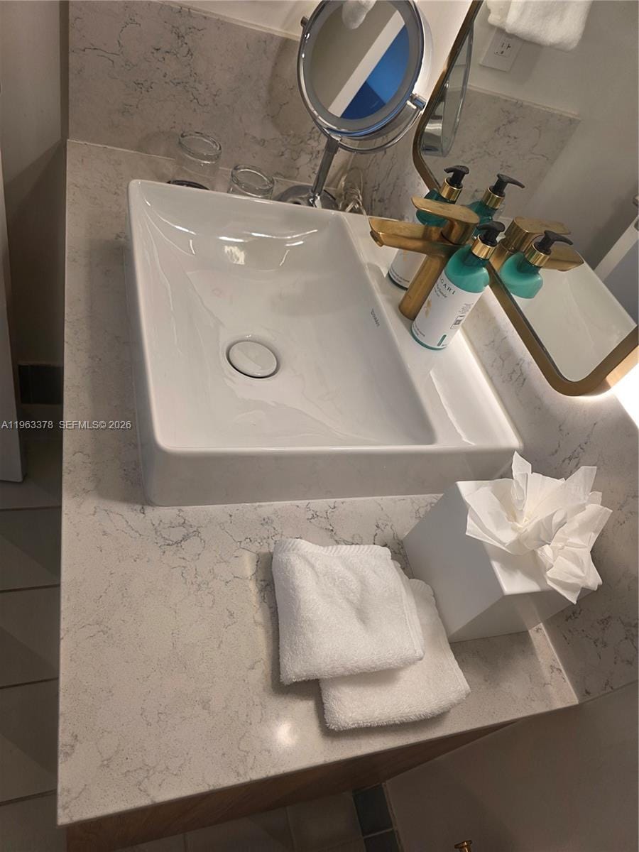 159 NE 6th Street 4302, Miami, FL 33132 photo 17