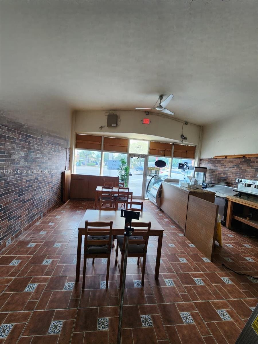 526 Hialeah Drive, Hialeah, FL 33010 photo 9