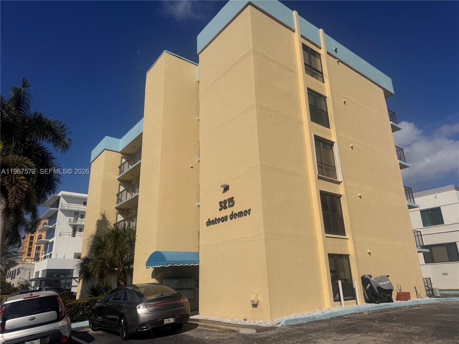 3215 N Ocean Drive 302 — photo 3