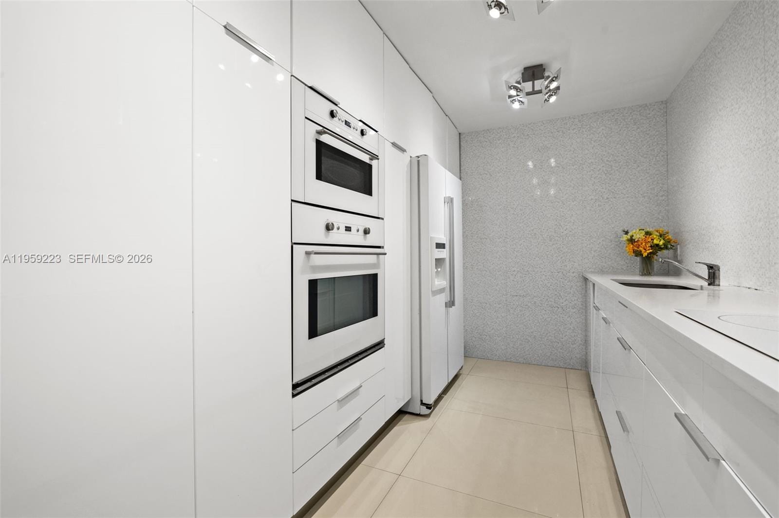 19390 Collins Avenue 1221 — photo 11