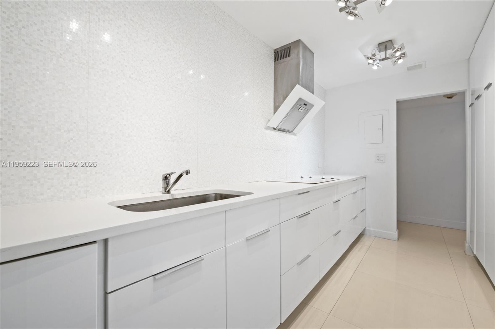 19390 Collins Avenue 1221, Sunny Isles Beach, FL 33160 photo 13