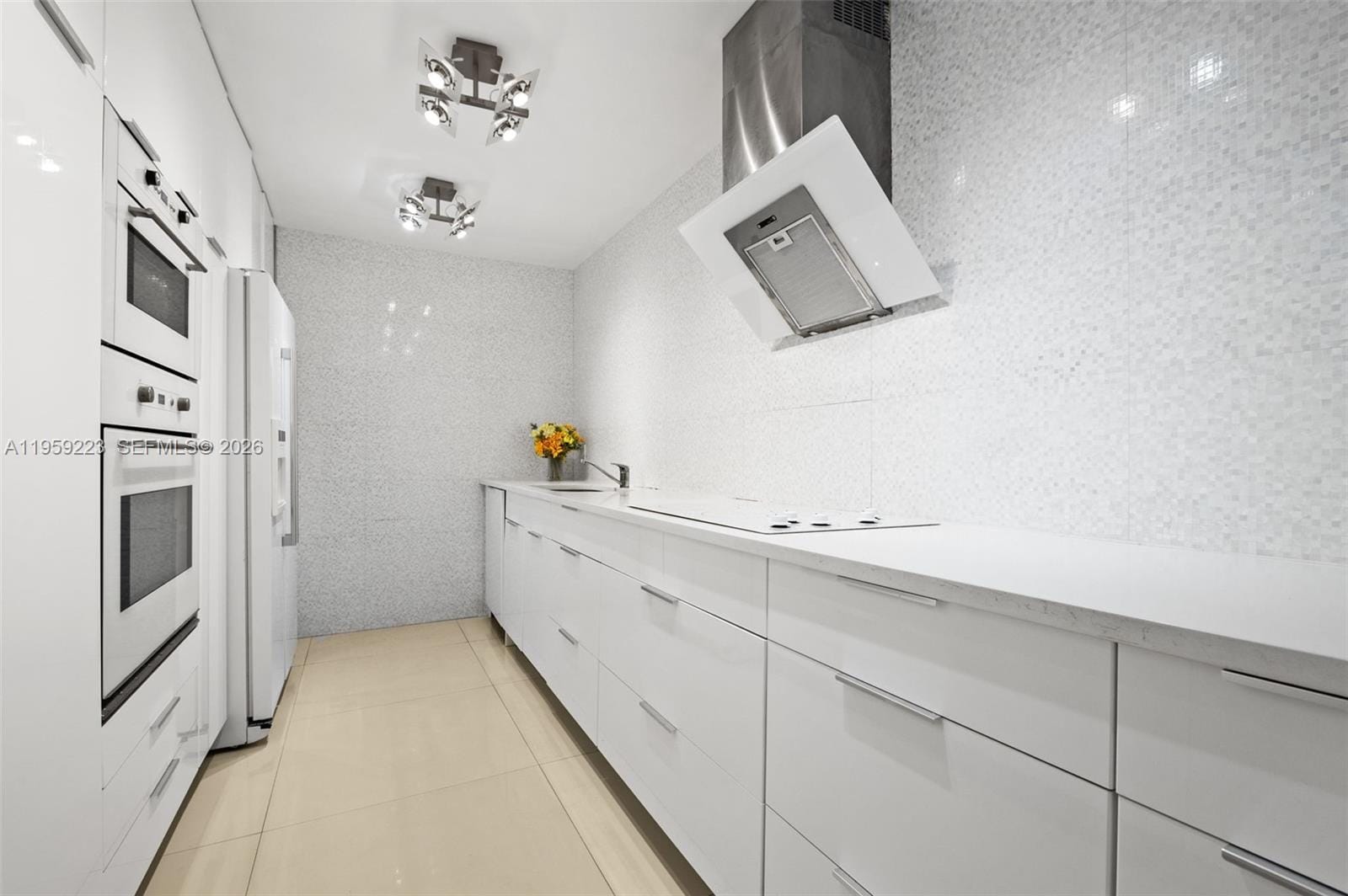 19390 Collins Avenue 1221 — photo 10