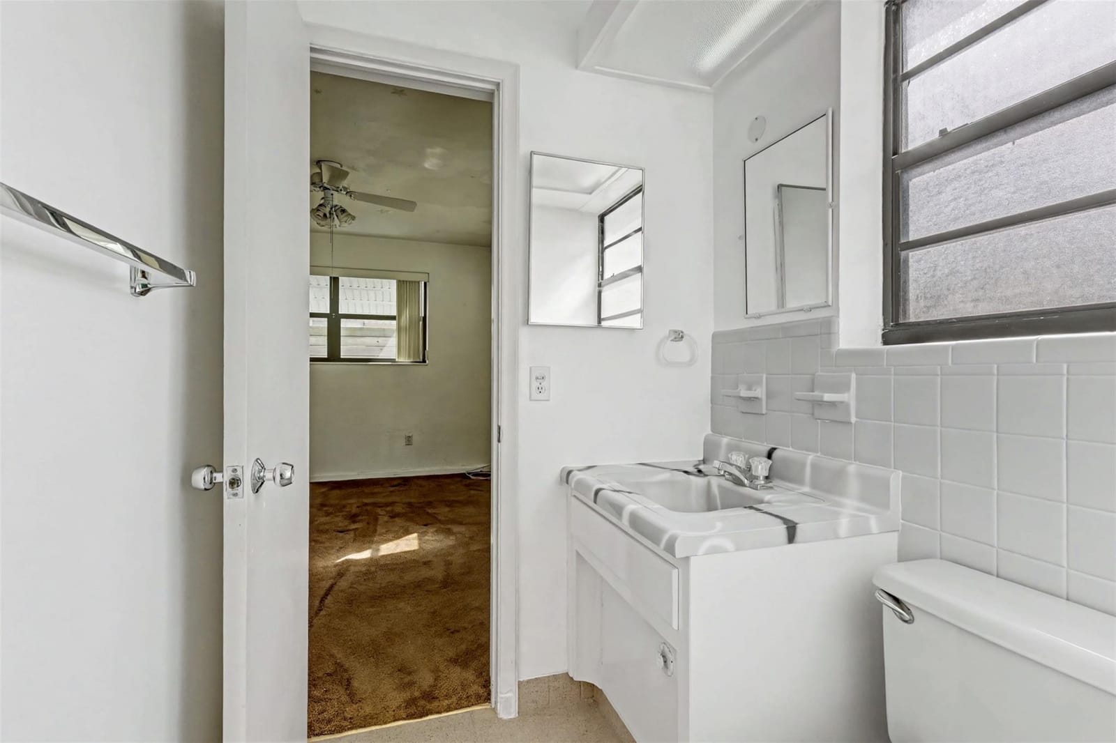 7090 Scott Street — photo 7