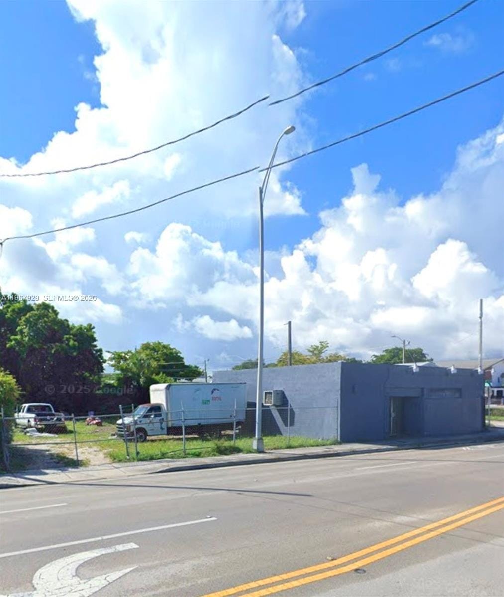 1222 NW 59th Street — photo 2