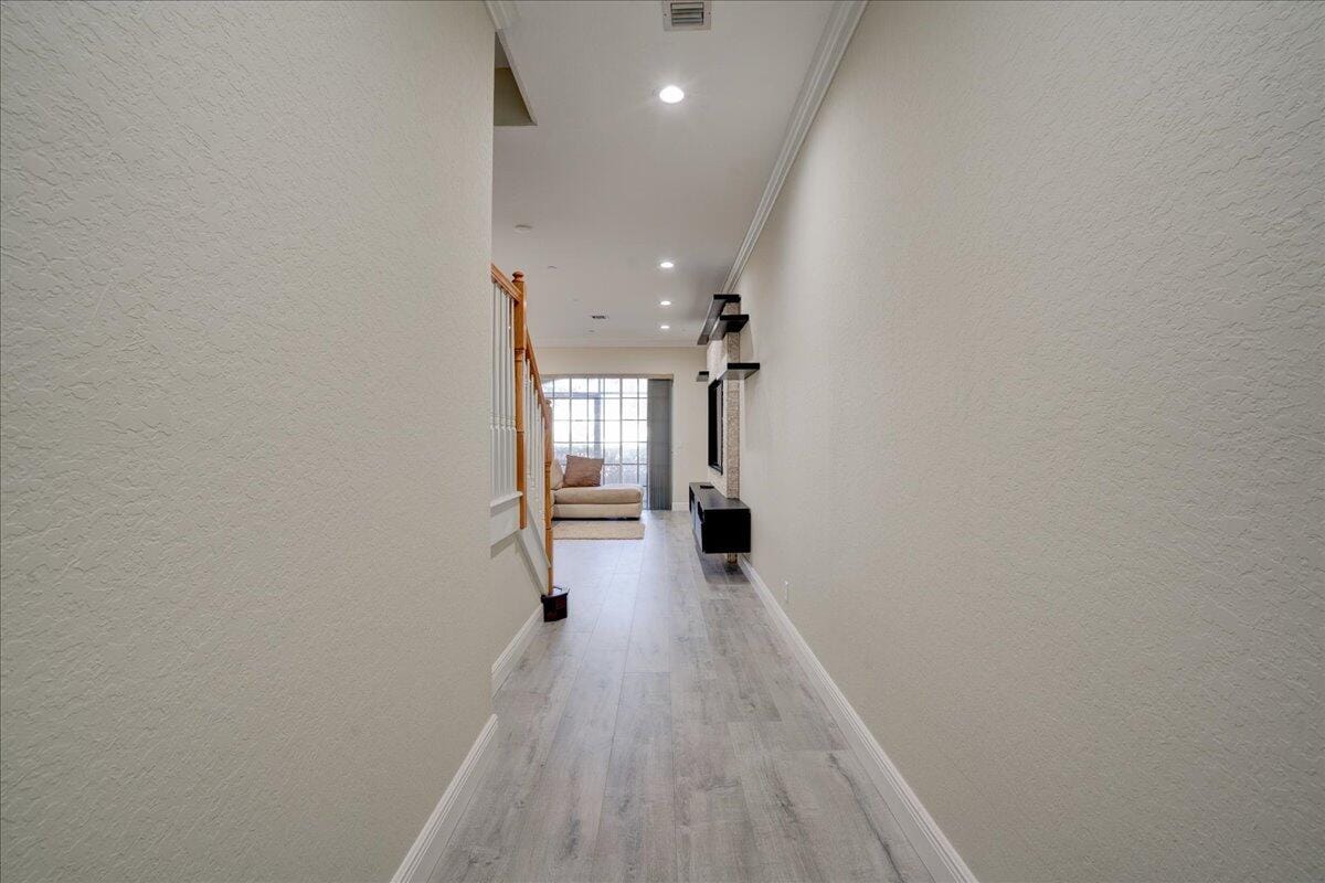 13 Nottingham Place — photo 3