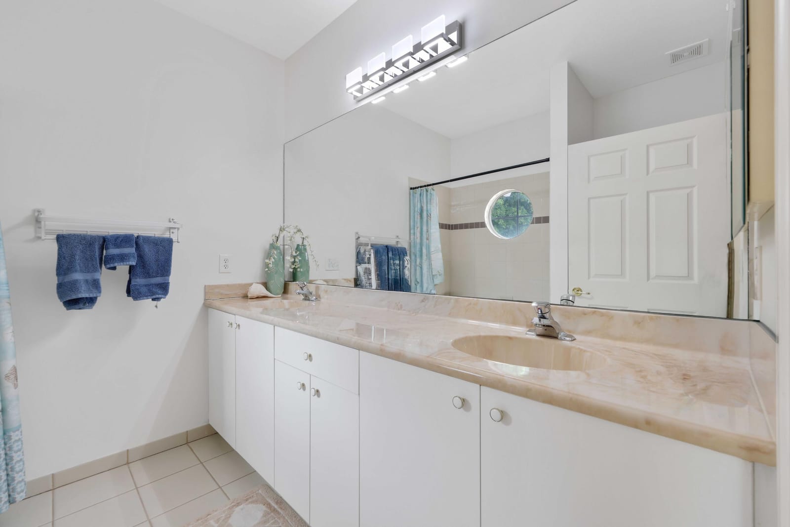 132 Las Brisas Circle, Hypoluxo, FL 33462 photo 22