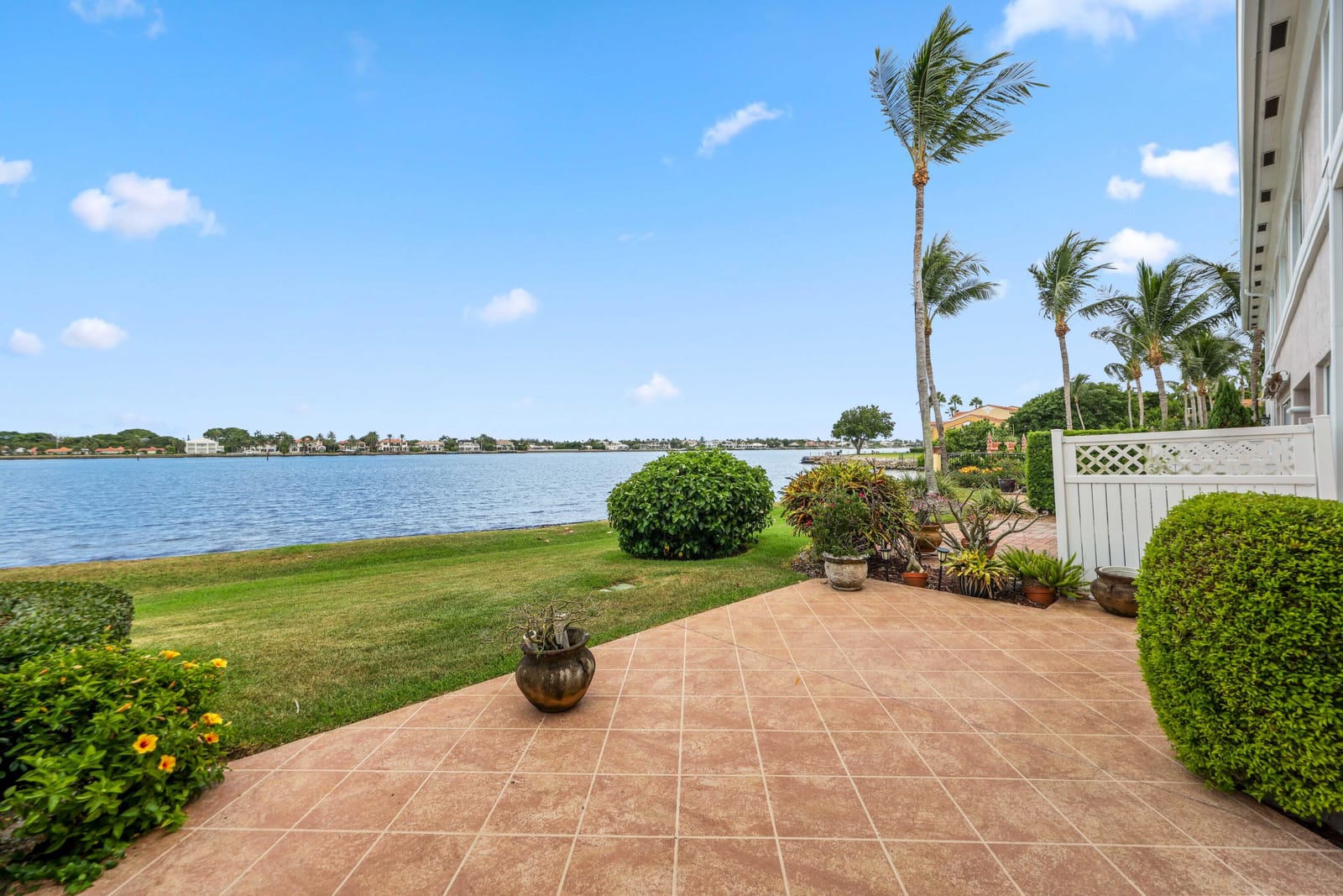 132 Las Brisas Circle, Hypoluxo, FL 33462 photo 24
