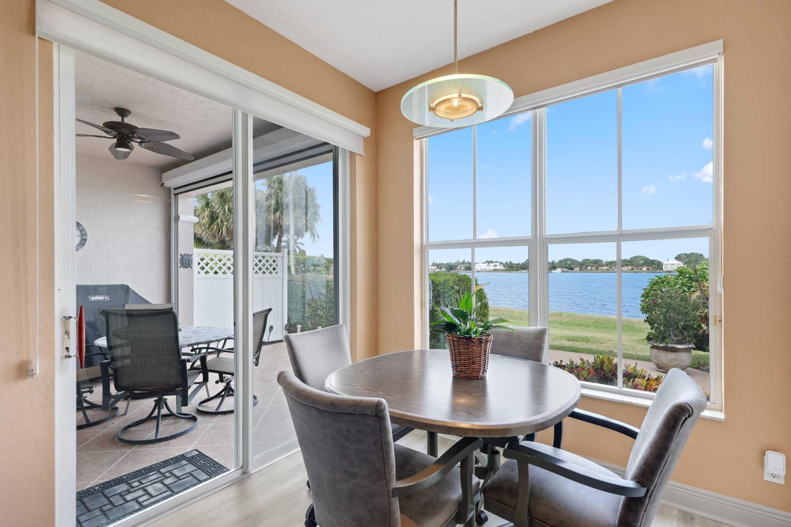 132 Las Brisas Circle, Hypoluxo, FL 33462 photo 10