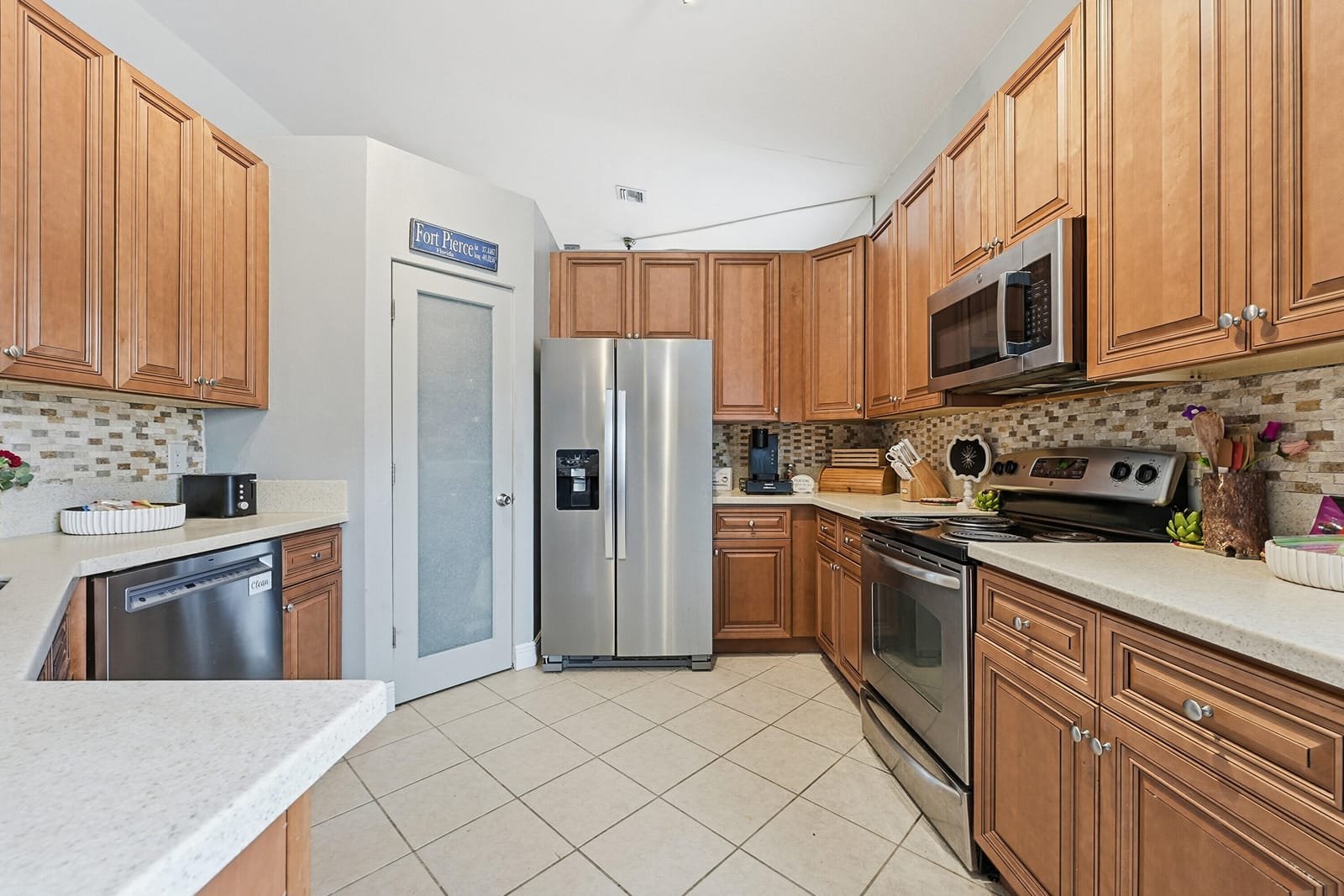 6117 Spring Lake Terrace, Fort Pierce, FL 34951 photo 14