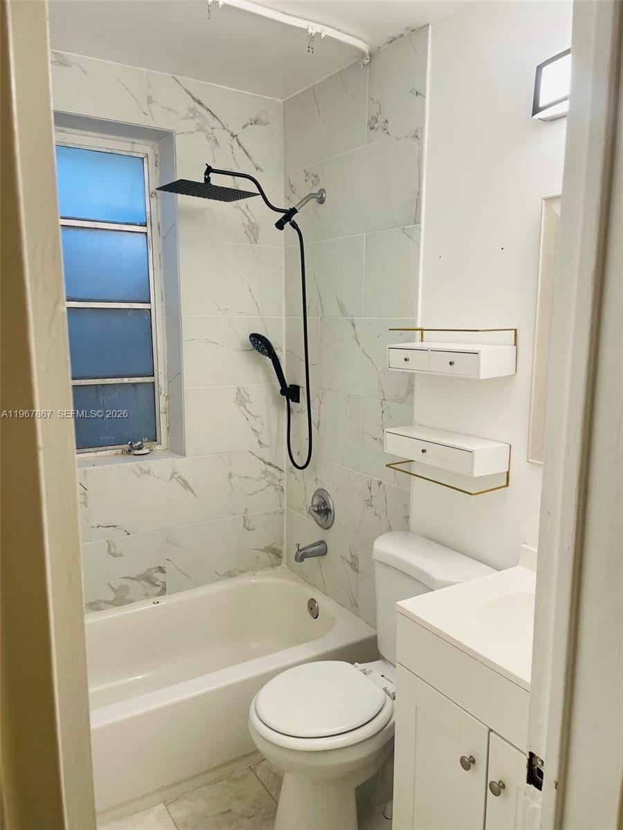 1611 Euclid Avenue 3 — photo 6
