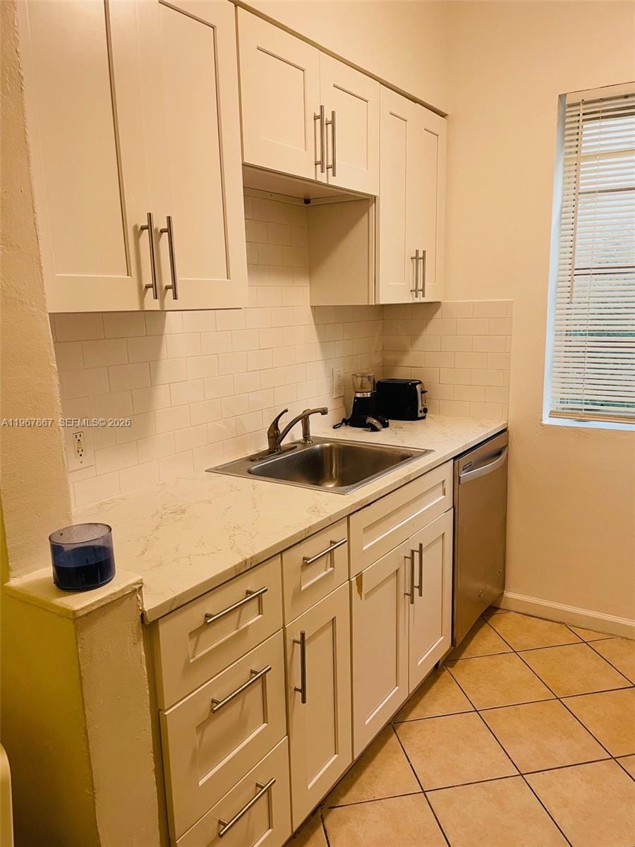 1611 Euclid Avenue 3 — photo 7