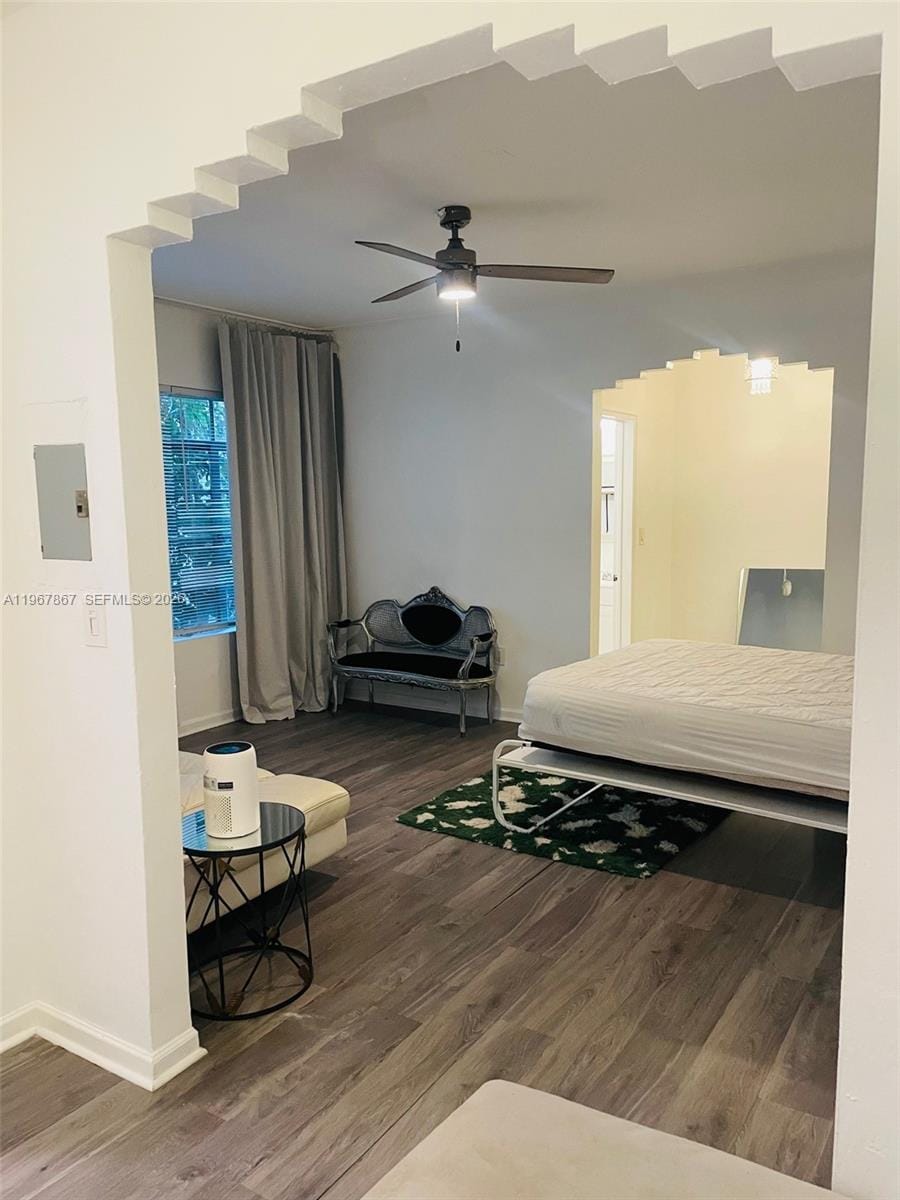 1611 Euclid Avenue 3 — photo 10