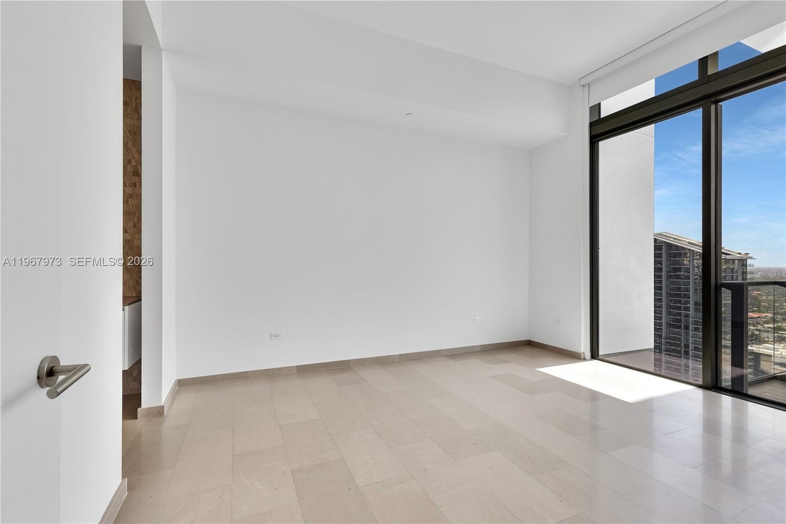 68 SE 6th Street 4110, Miami, FL 33131 photo 11