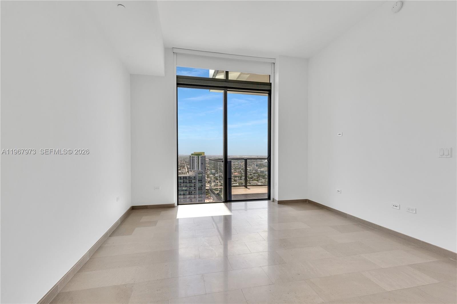 68 SE 6th Street 4110, Miami, FL 33131 photo 12