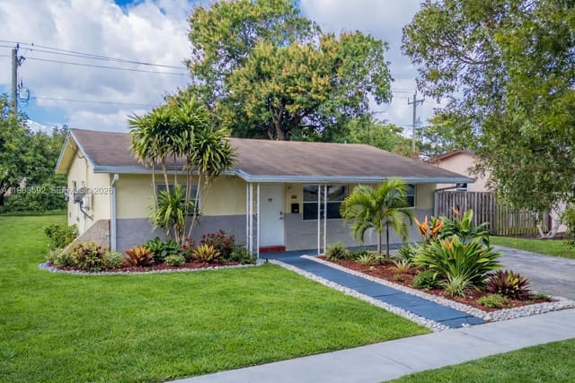3430 N 65th Avenue, sold in Linwood Gardens No 2, Hollywood, FL