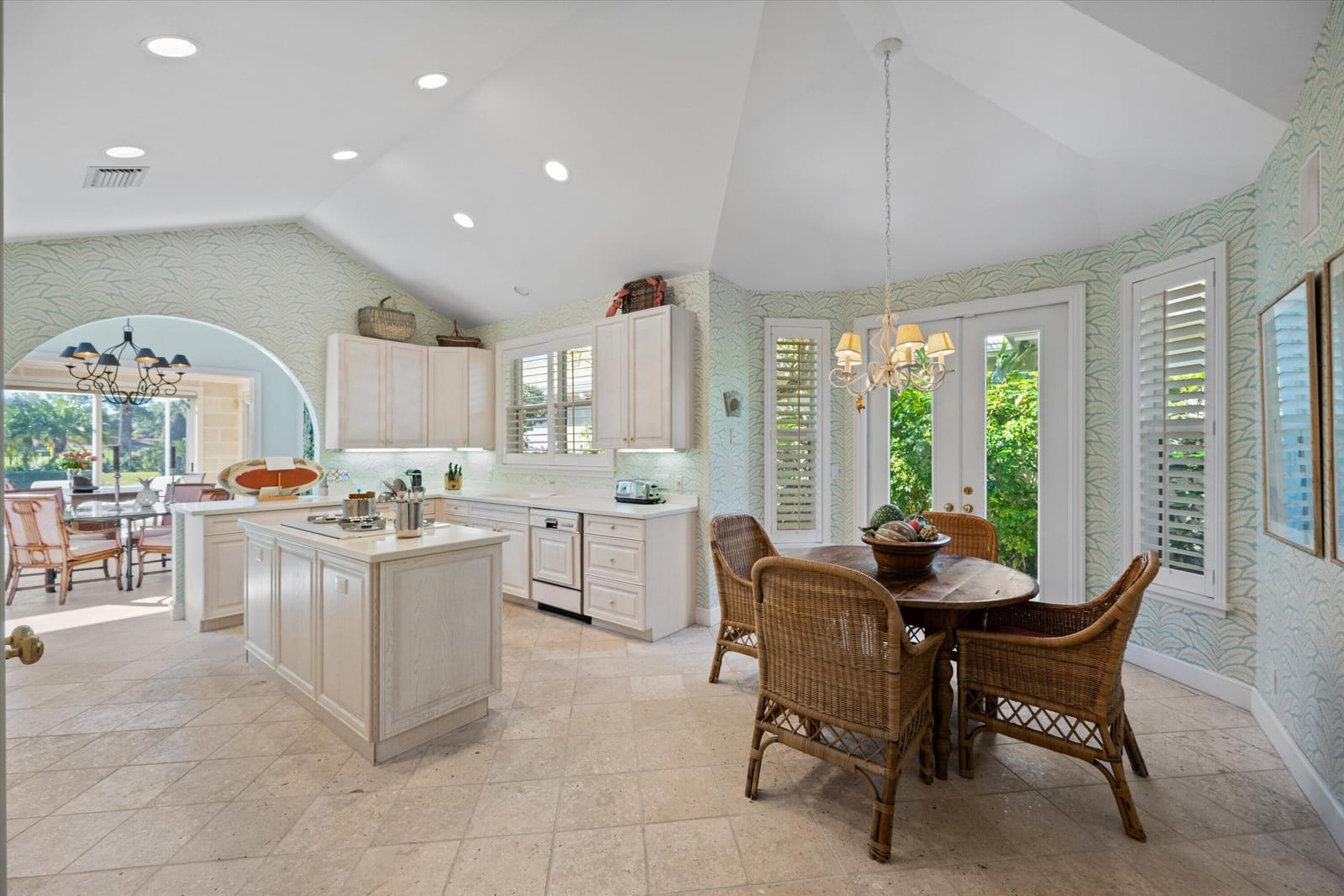 127 Echo Drive, Jupiter, FL 33458 photo 13