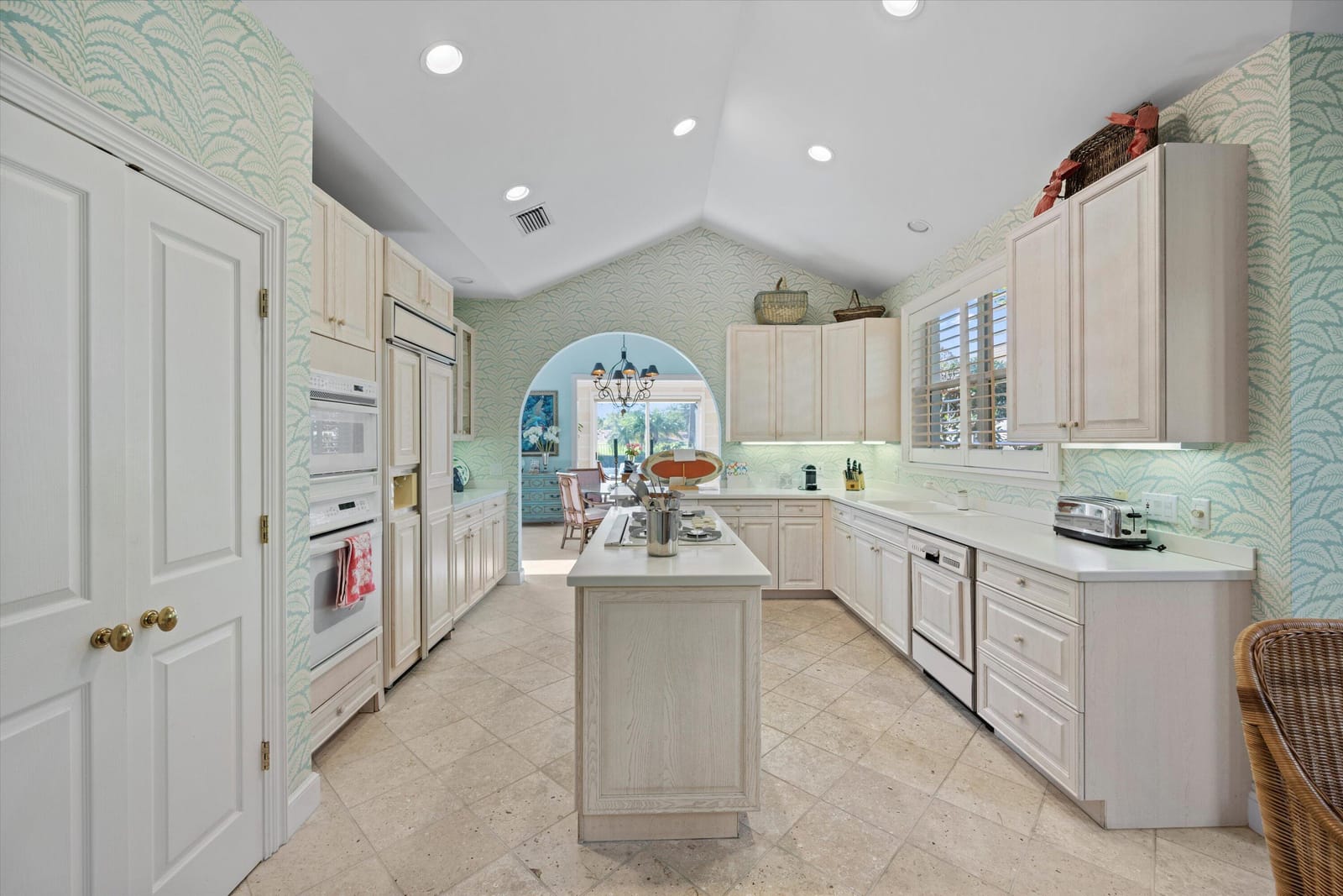 127 Echo Drive, Jupiter, FL 33458 photo 15