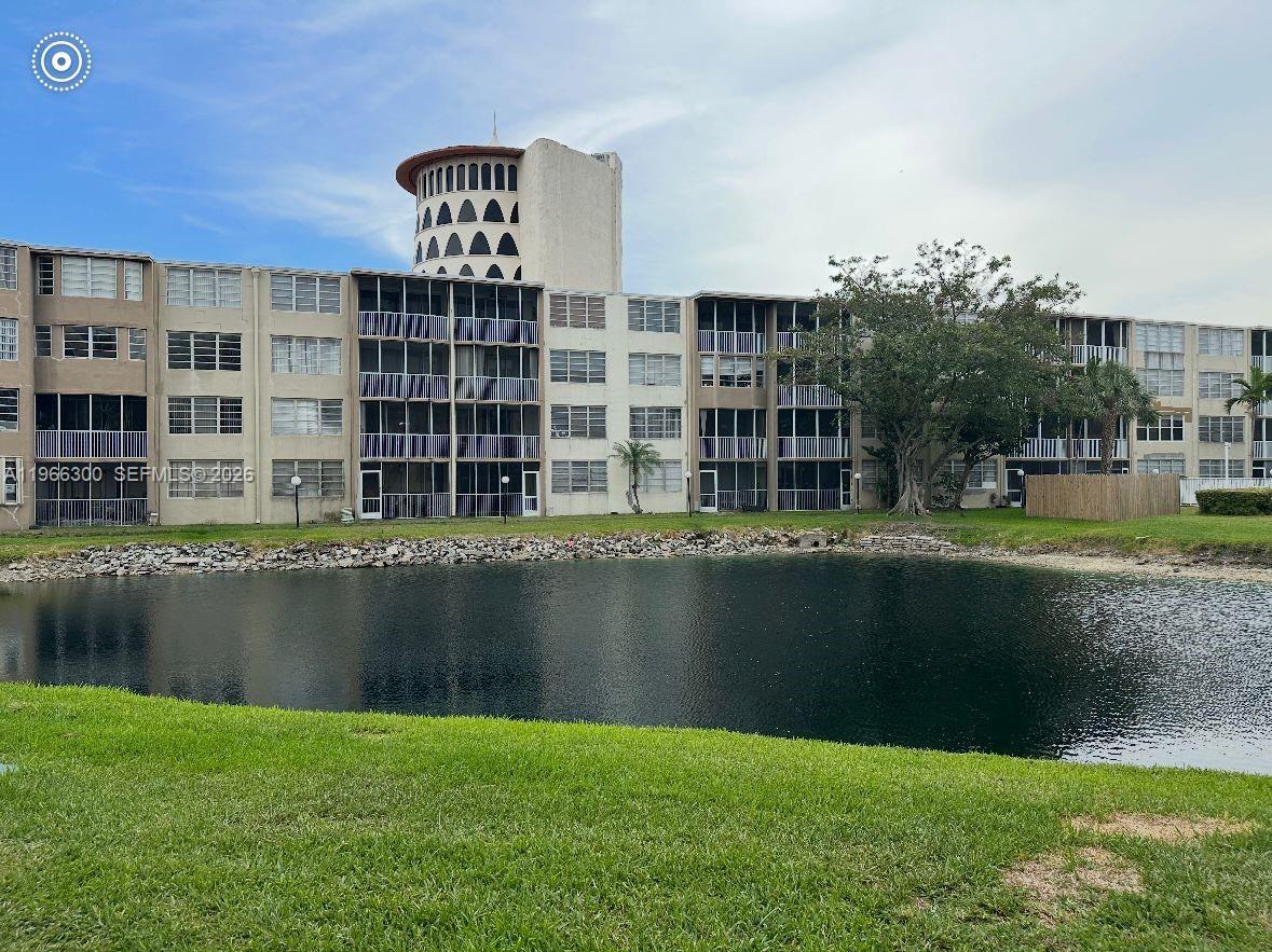 1700 NE 191st Street 105, Miami, FL 33179, Miami