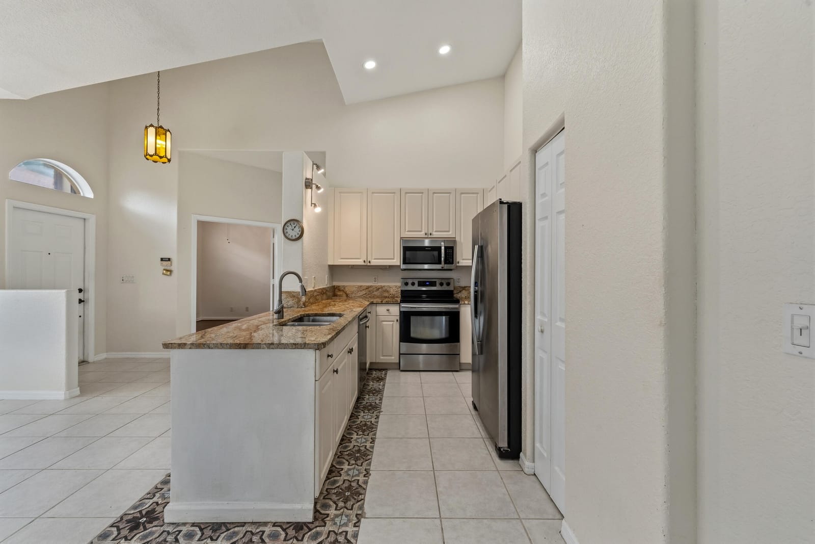 8400 Nicholls Point — photo 5