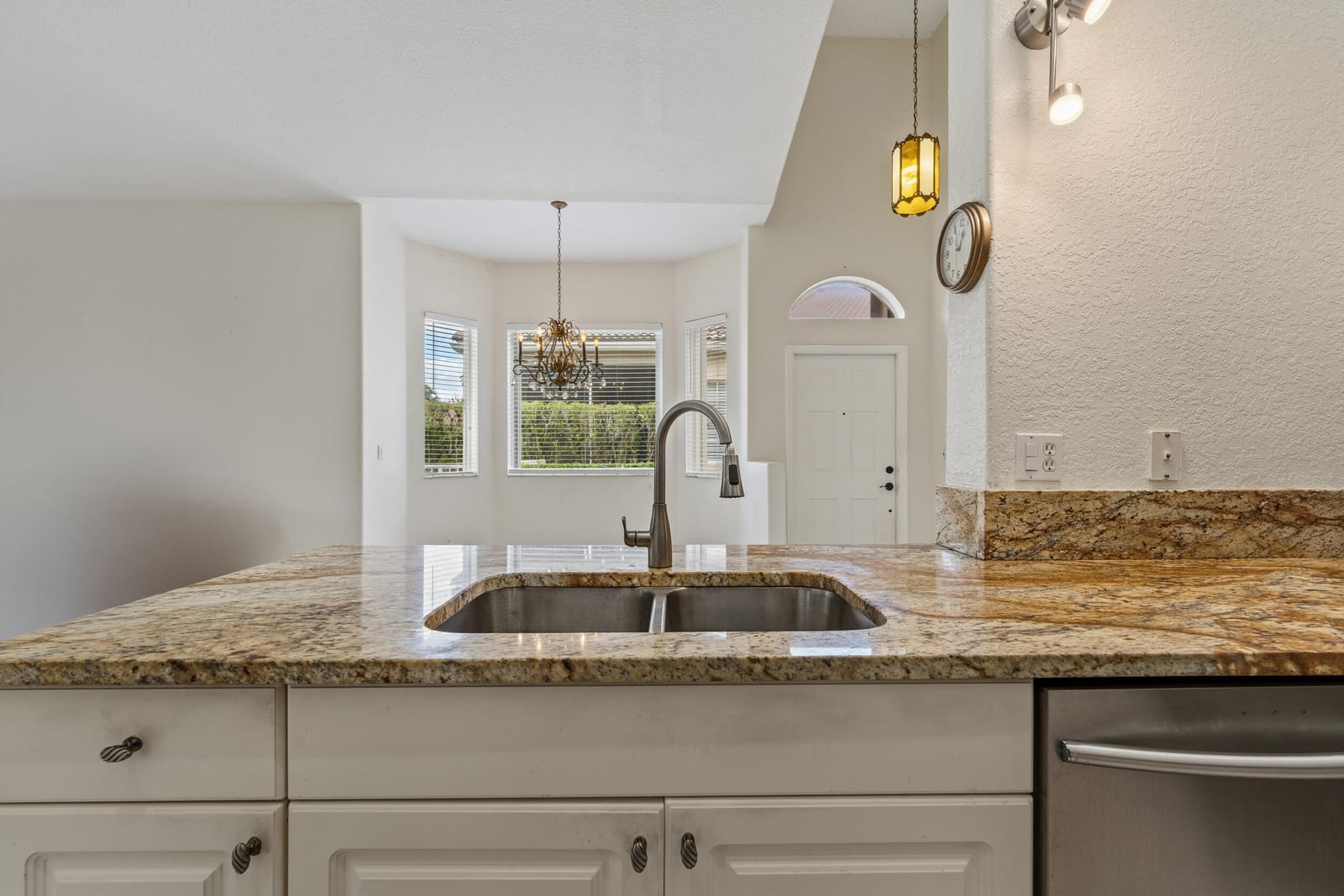 8400 Nicholls Point — photo 6