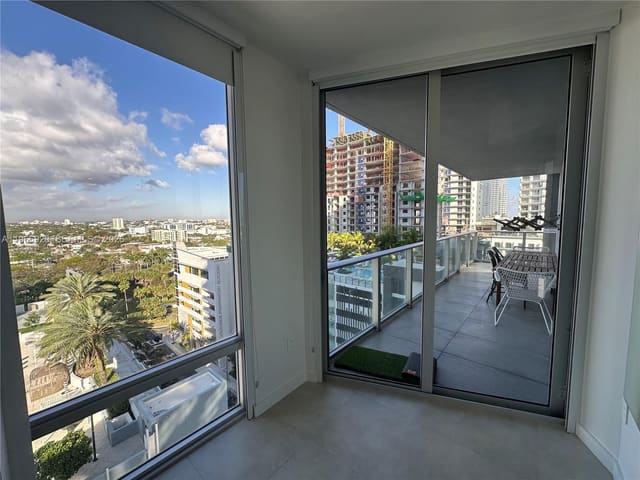 1010 SW 2nd Avenue 1208, Miami, FL 33130